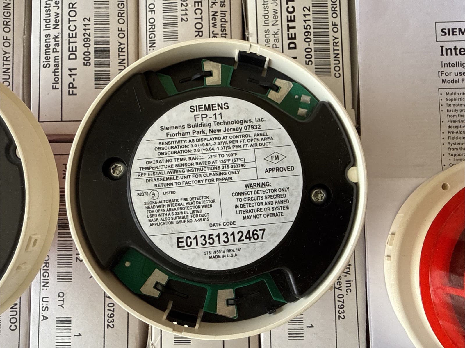 SIEMENS FP-11 FIRE ALARM SMOKE HEAT DETECTOR NEW